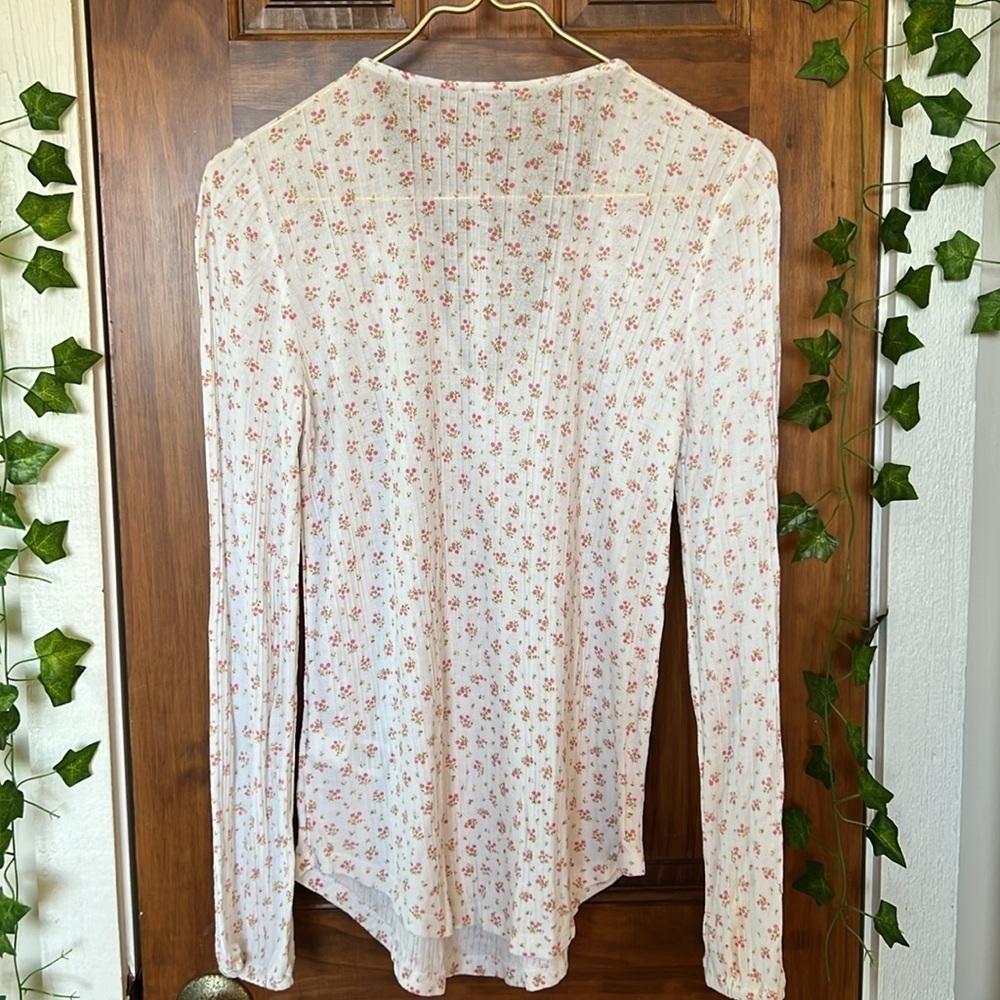 LUCKY BRAND Cottagecore Feminine Floral Pink Roses on White Blouse | S - Picture 2 of 8